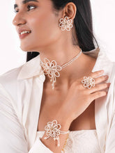Kvetina Choker Set  Peach